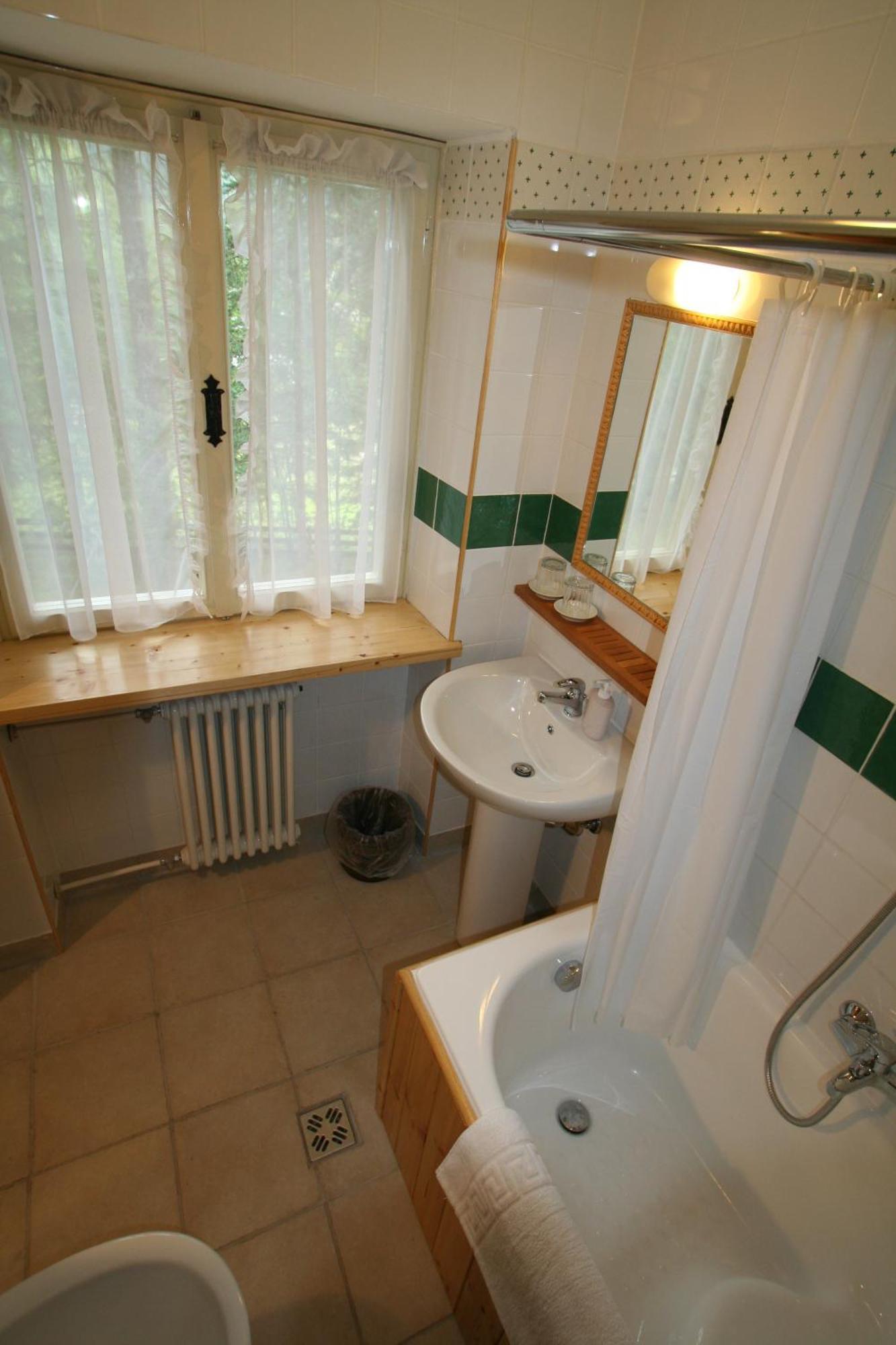 B&B Villa Dolomites Hut San Vigilio Di Marebbe Quarto foto
