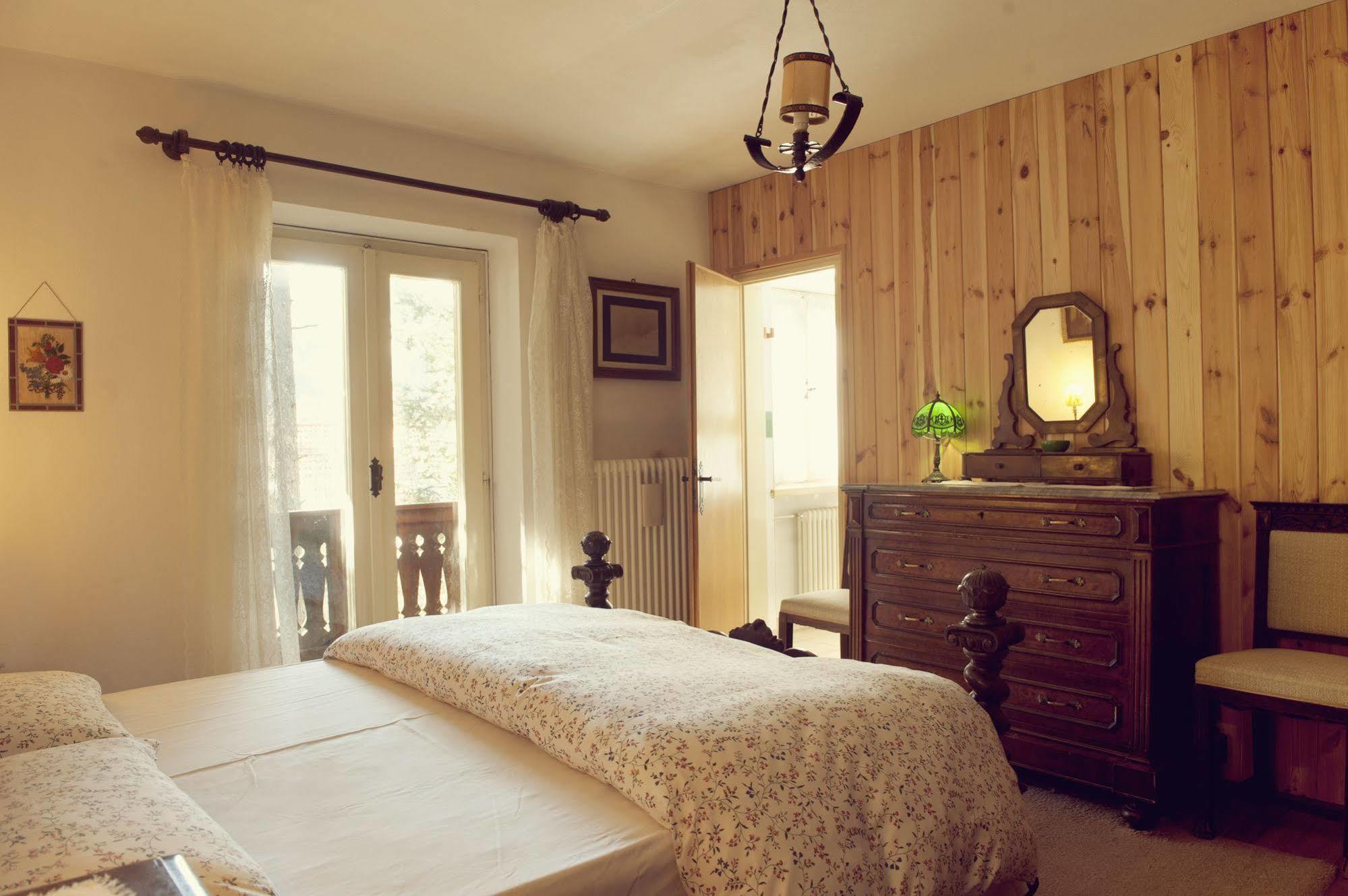 B&B Villa Dolomites Hut San Vigilio Di Marebbe Exterior foto